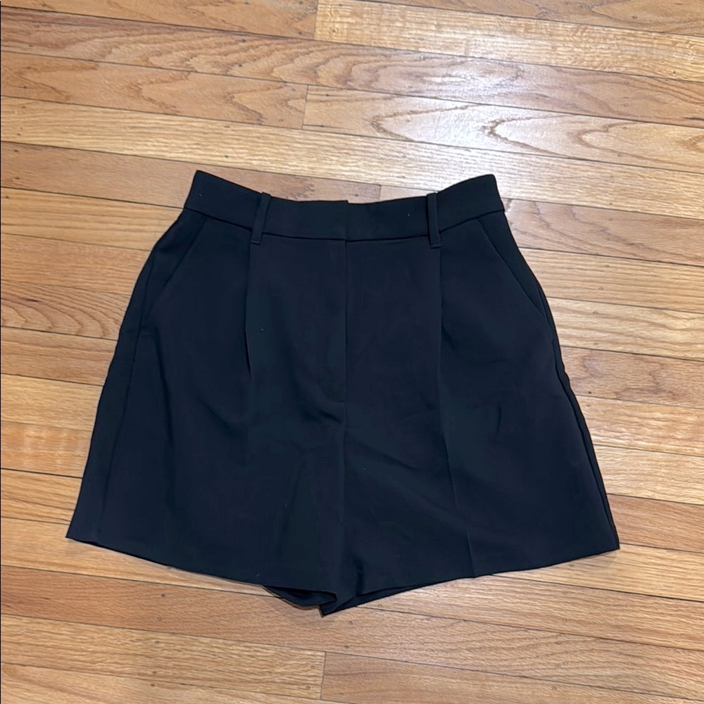 Abercrombie & Fitch Black High-Waist Tailored Shorts